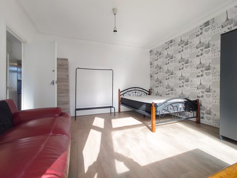 Photo 4- click for photo gallery